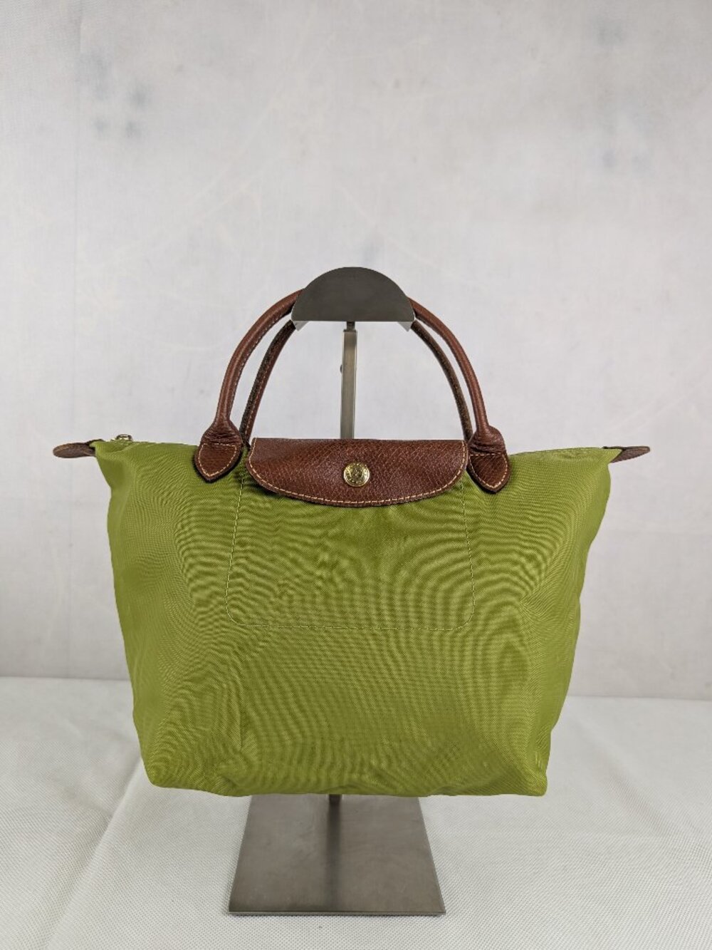 Longchamp Le Pliage Green Tote Bag – Used – Classic Style – Authentic – Clean